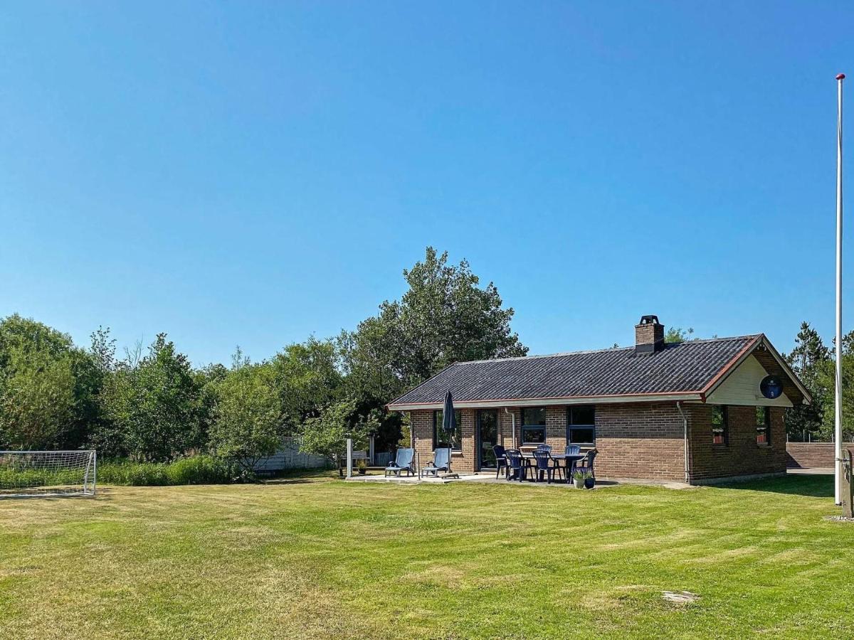 8 Person Holiday Home In R M Lakolk Esterno foto