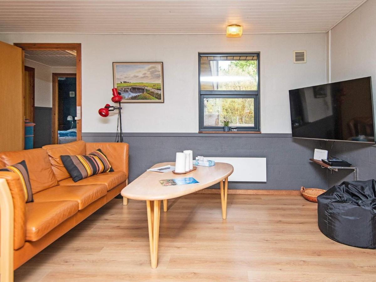 8 Person Holiday Home In R M Lakolk Esterno foto
