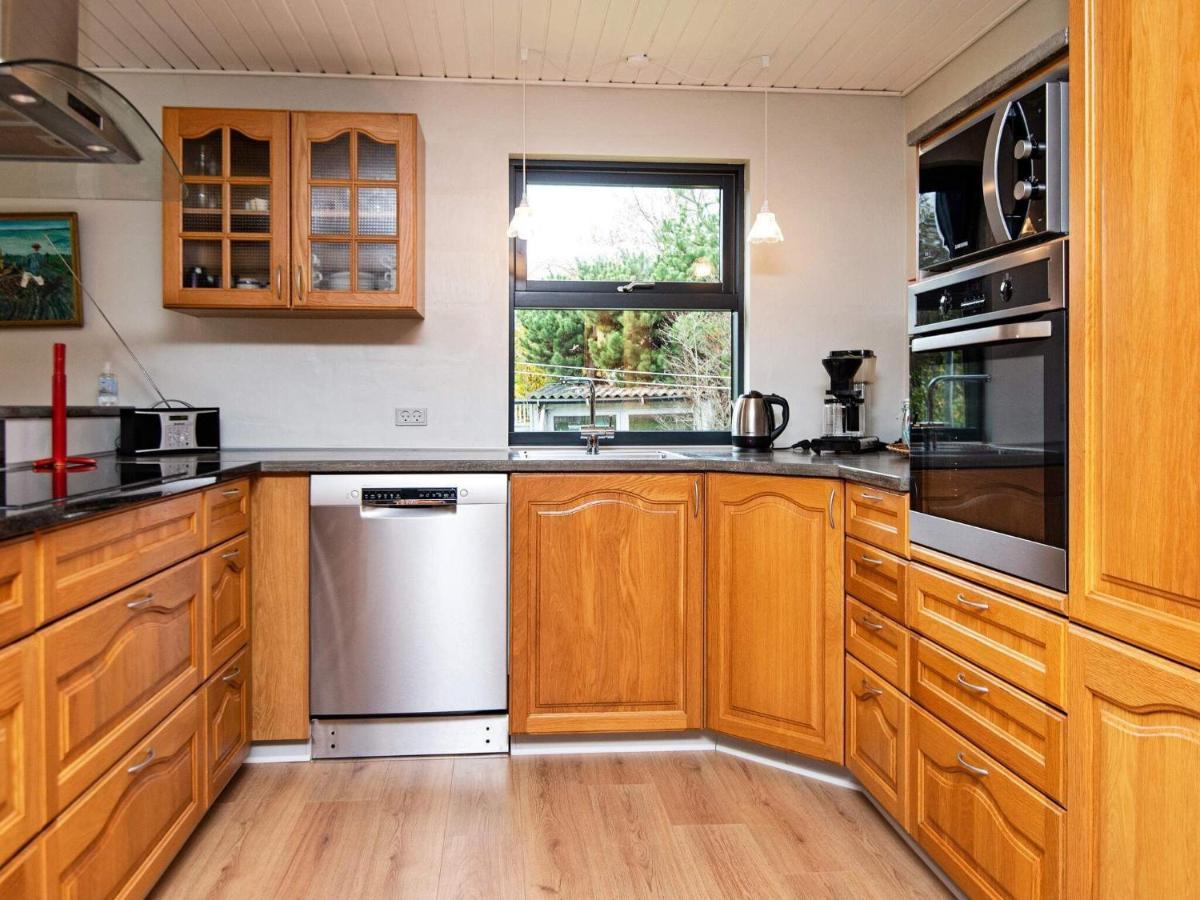 8 Person Holiday Home In R M Lakolk Esterno foto